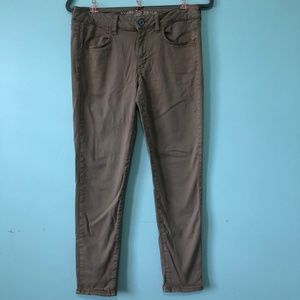 American Eagle Khaki Pants 8 Short